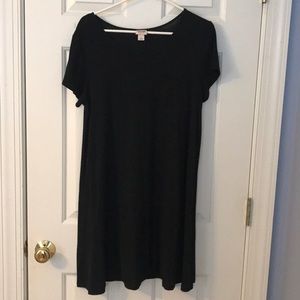 Black pocket dress